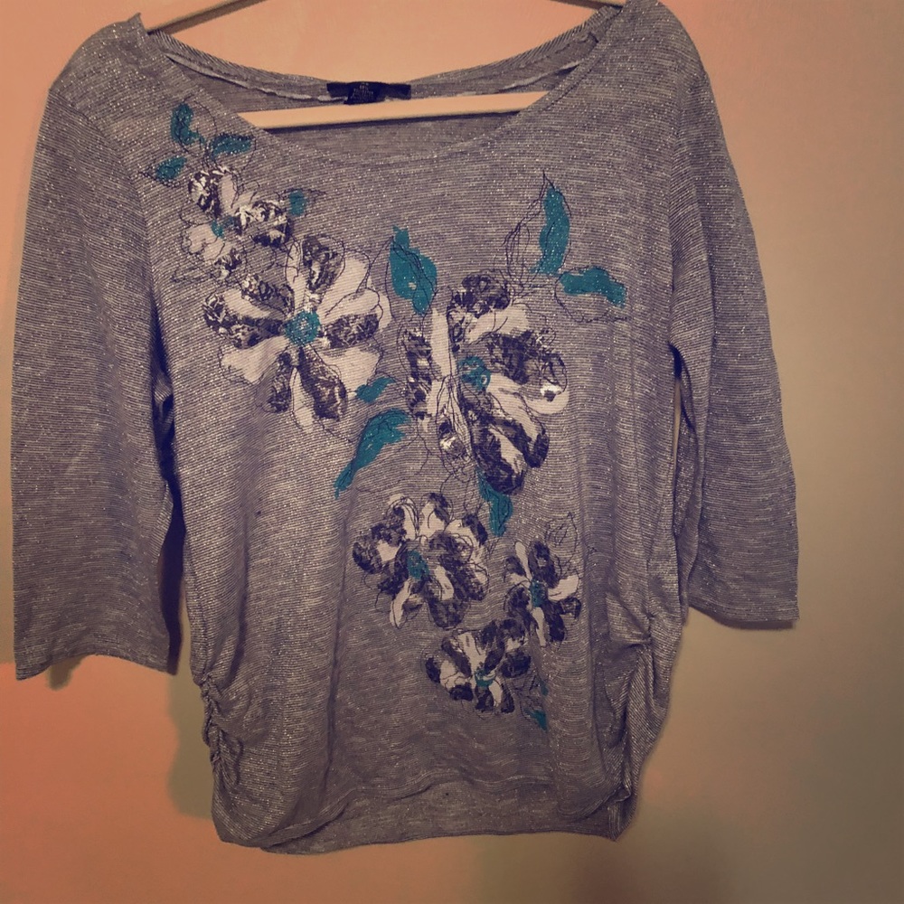 Silver top with flowers